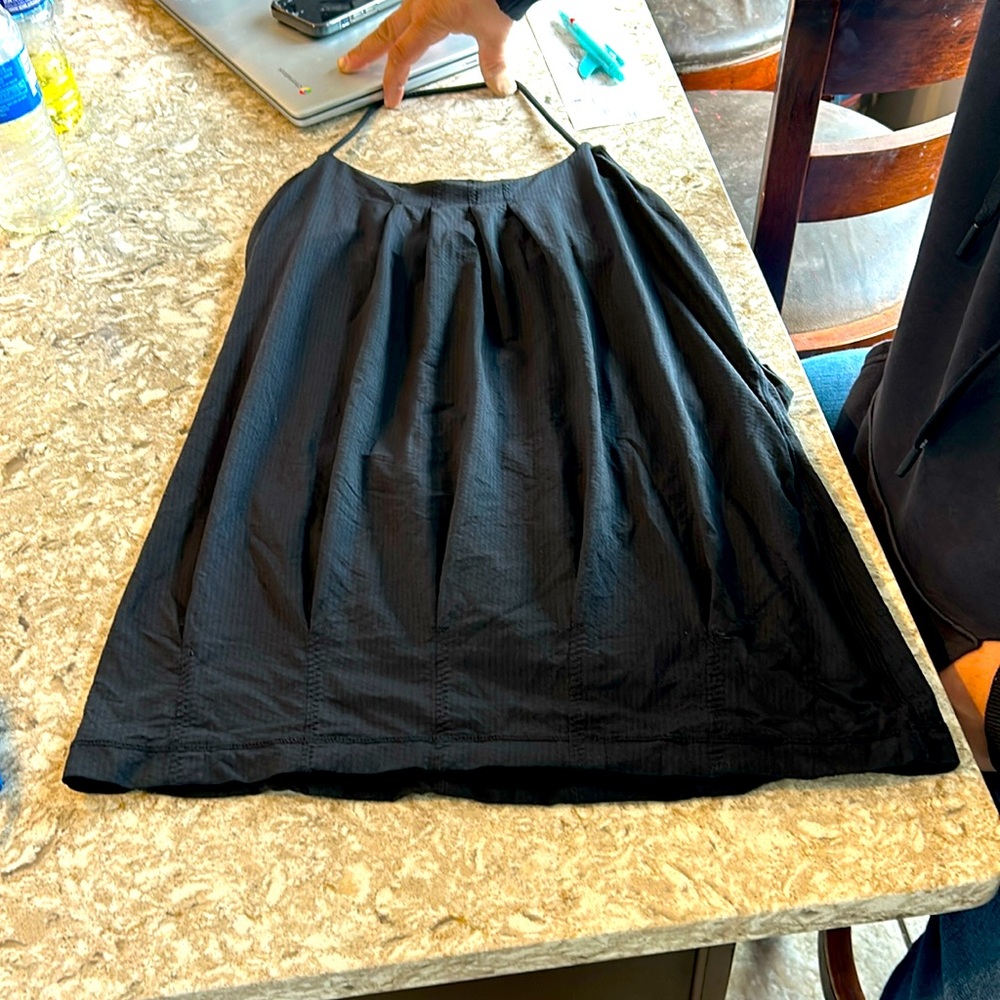 Black, cross back lululemon yoga halter tank